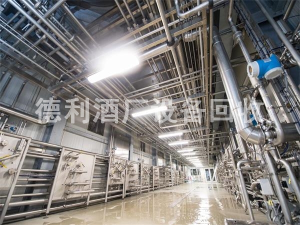 酒厂设备回收,啤酒白酒生产线设备回收,酒厂回收商家